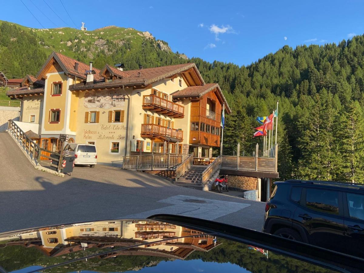 Hotel Tita Piaz Canazei Exteriör bild