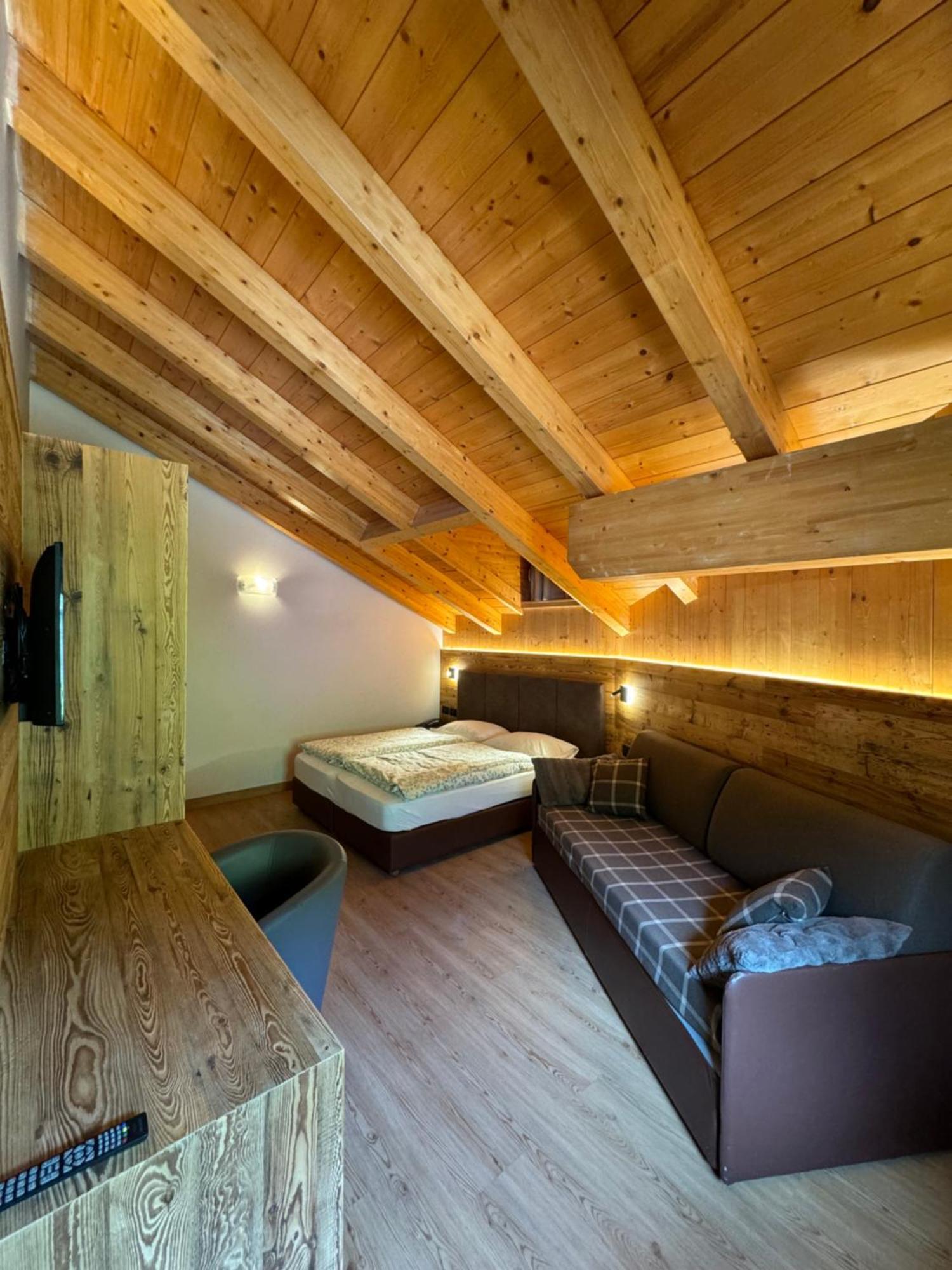Hotel Tita Piaz Canazei Exteriör bild