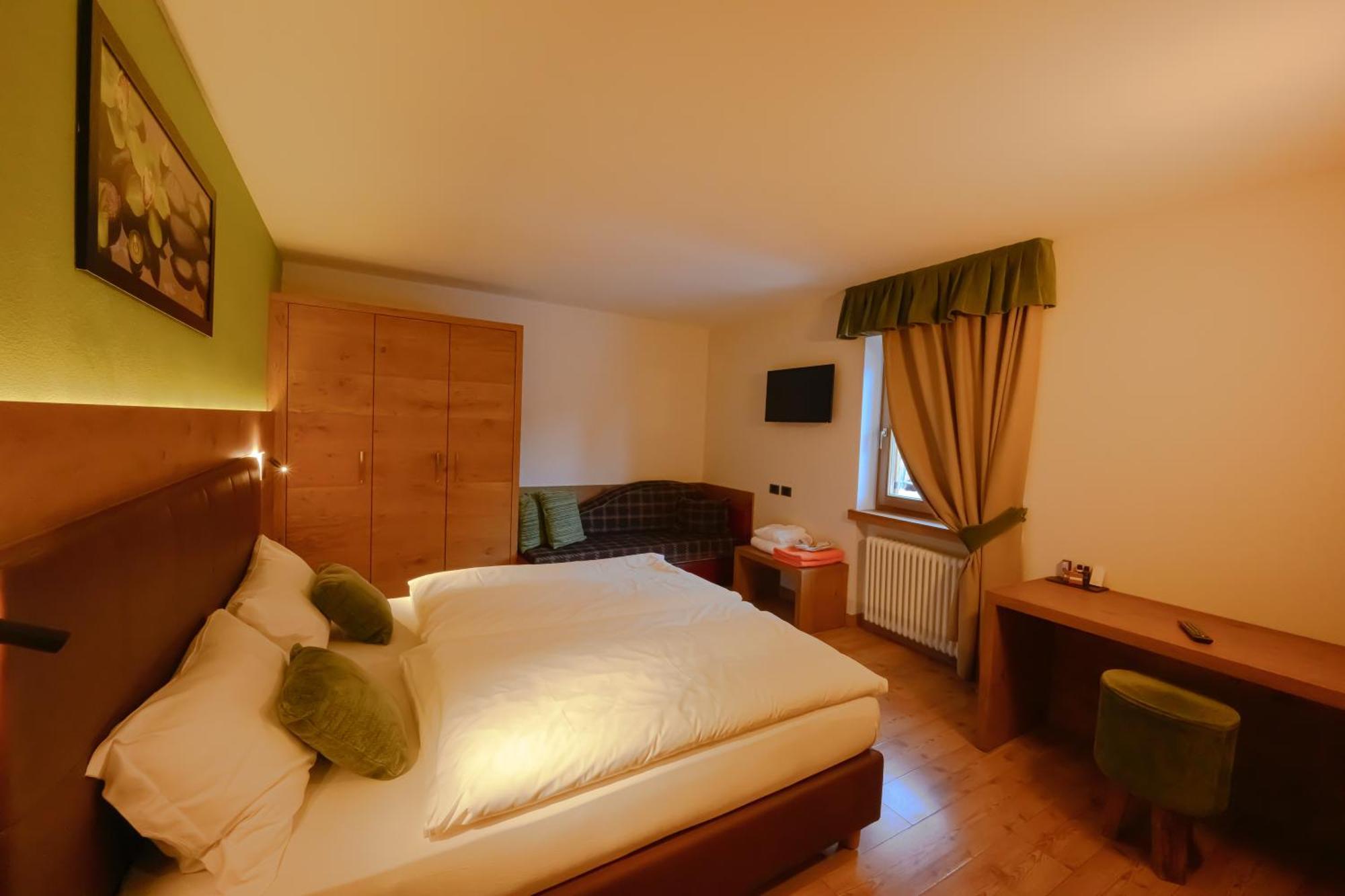 Hotel Tita Piaz Canazei Exteriör bild