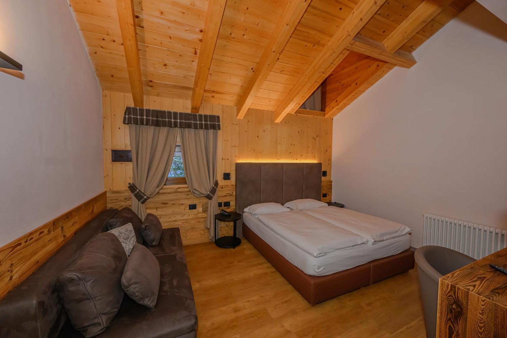 Hotel Tita Piaz Canazei Exteriör bild